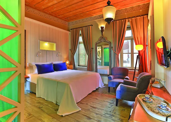 Oda ve Kahvaltı 1850 Kemalpasa 2*