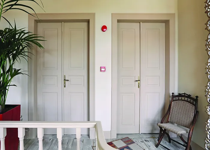 Oda ve Kahvaltı 1850 Kemalpasa Alaçatı